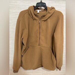 Beyond Yoga Explorer half zip pullover fleece Large. Carmel color.